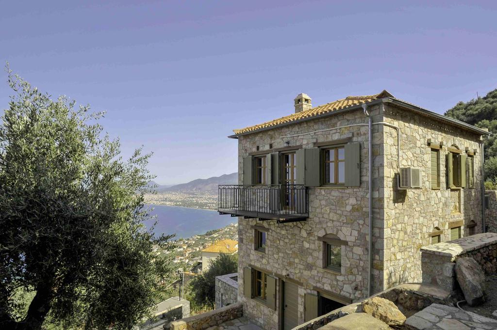 Diotima Homes كالاماتا المظهر الخارجي الصورة