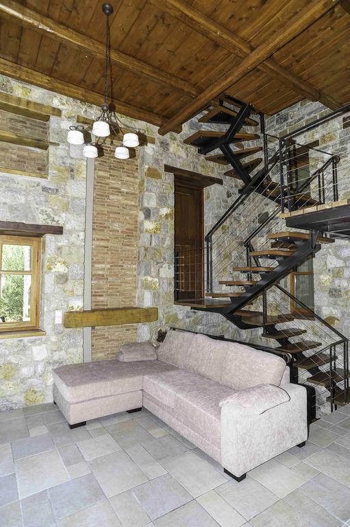 Diotima Homes كالاماتا الغرفة الصورة